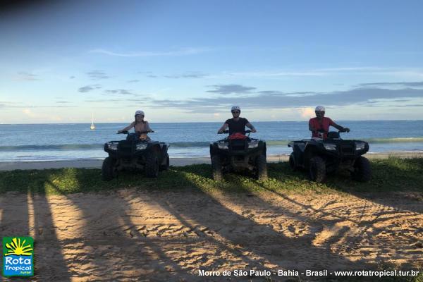 Aventura com amigos entre Morro de SP e Boipeba